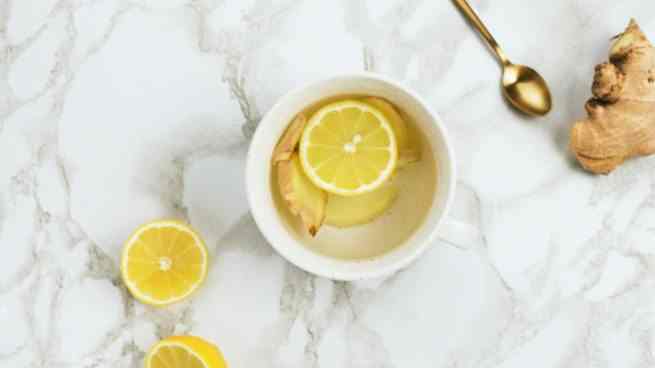 beneficios del te de jengibre con limon